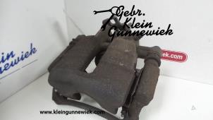 Używane Zacisk hamulcowy prawy tyl Volkswagen Transporter Cena € 50,00 Procedura marży oferowane przez Gebr.Klein Gunnewiek Ho.BV