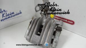 Używane Zacisk hamulcowy prawy tyl Volkswagen Jetta Cena € 30,00 Procedura marży oferowane przez Gebr.Klein Gunnewiek Ho.BV