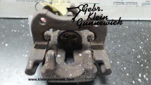 Used Front brake calliper, right Renault Clio Price € 35,00 Margin scheme offered by Gebr.Klein Gunnewiek Ho.BV