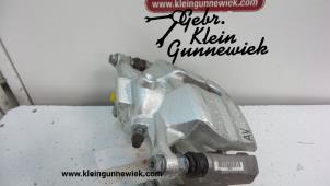 Used Front brake calliper, right Volkswagen Touran Price € 95,00 Margin scheme offered by Gebr.Klein Gunnewiek Ho.BV