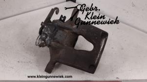 Used Rear brake calliper, right Opel Movano Price € 75,00 Margin scheme offered by Gebr.Klein Gunnewiek Ho.BV
