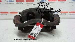 Used Front brake calliper, right Renault Master Price € 125,00 Margin scheme offered by Gebr.Klein Gunnewiek Ho.BV