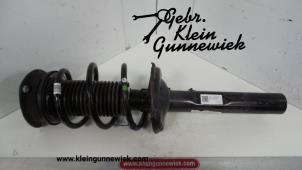 Usagé Barre amortisseur avant gauche Volkswagen Golf Prix € 75,00 Règlement à la marge proposé par Gebr.Klein Gunnewiek Ho.BV