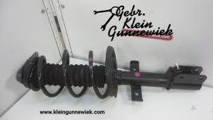 Used Front shock absorber rod, left Renault Clio Price € 75,00 Margin scheme offered by Klein Gunnewiek Autodemontage & Motorentechniek