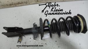 Gebrauchte Stoßdämpferstrebe links vorne Renault Kangoo Preis € 50,00 Margenregelung angeboten von Gebr.Klein Gunnewiek Ho.BV