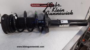 Gebrauchte Stoßdämpferstrebe links vorne Volkswagen Golf Preis € 75,00 Margenregelung angeboten von Gebr.Klein Gunnewiek Ho.BV
