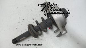 Used Front shock absorber rod, left Audi Q5 Price € 65,00 Margin scheme offered by Gebr.Klein Gunnewiek Ho.BV