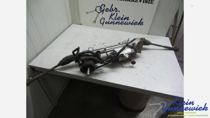 Begagnade Styrbox Opel Insignia Pris € 190,00 Marginaltabell erbjuds av Klein Gunnewiek Autodemontage & Motorentechniek