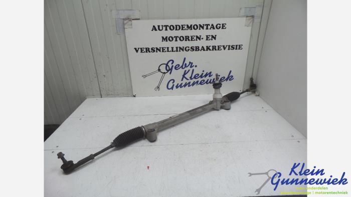 Begagnade Styrbox Opel Karl Pris € 125,00 Marginaltabell erbjuds av Klein Gunnewiek Autodemontage & Motorentechniek
