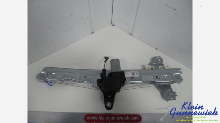Usados Motor de ventanilla de puerta Renault Kadjar Precio € 72,00 Norma de margen ofrecido por Klein Gunnewiek Autodemontage & Motorentechniek
