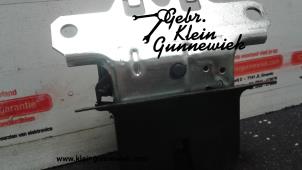 Usagé Serrure de coffre Opel Insignia Prix € 35,00 Règlement à la marge proposé par Gebr.Klein Gunnewiek Ho.BV