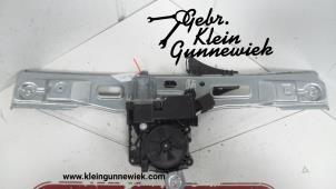 Used Door window motor Opel Zafira Price € 85,00 Margin scheme offered by Gebr.Klein Gunnewiek Ho.BV