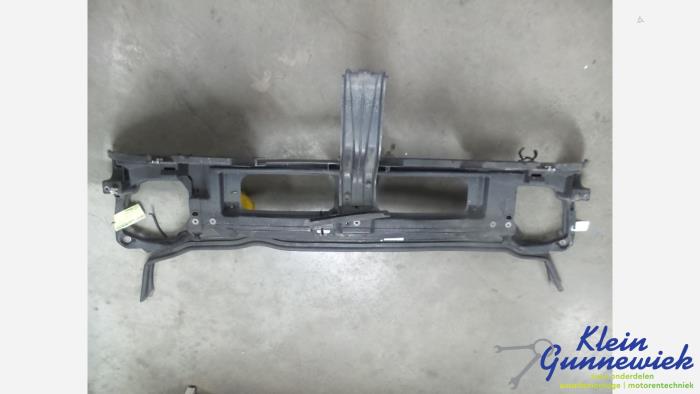 Begagnade Front Renault Trafic Pris € 34,00 Marginaltabell erbjuds av Klein Gunnewiek Autodemontage & Motorentechniek