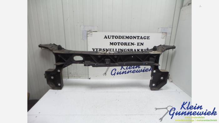 Begagnade Front Renault Clio Pris € 48,00 Marginaltabell erbjuds av Klein Gunnewiek Autodemontage & Motorentechniek
