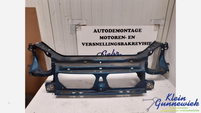 Używane Panel przedni Renault Kangoo Cena € 75,00 Procedura marży oferowane przez Klein Gunnewiek Autodemontage & Motorentechniek