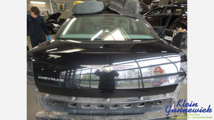 Gebrauchte Heckklappe Chrysler 300 C Preis € 95,00 Margenregelung angeboten von Klein Gunnewiek Autodemontage & Motorentechniek