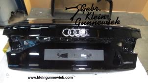 Usados Cubierta de maletero Audi A8 Precio € 200,00 Norma de margen ofrecido por Gebr.Klein Gunnewiek Ho.BV