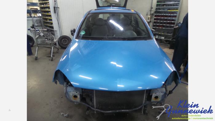 Używane Maska Opel Corsa Cena € 38,00 Procedura marży oferowane przez Klein Gunnewiek Autodemontage & Motorentechniek