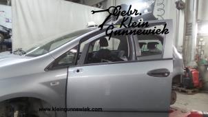 Używane Drzwi lewe przednie wersja 4-drzwiowa Fiat Punto Cena € 65,00 Procedura marży oferowane przez Gebr.Klein Gunnewiek Ho.BV