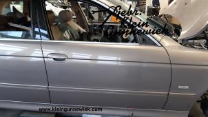 Gebrauchte Tür 4-türig rechts vorne BMW 5-Serie Preis € 75,00 Margenregelung angeboten von Gebr.Klein Gunnewiek Ho.BV