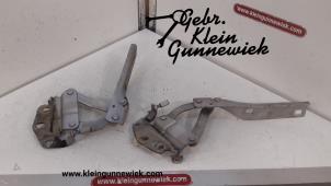 Used Bonnet Hinge Volkswagen Passat Price € 20,00 Margin scheme offered by Gebr.Klein Gunnewiek Ho.BV