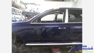 Używane Drzwi lewe przednie wersja 4-drzwiowa Porsche Cayenne Cena € 50,00 Procedura marży oferowane przez Klein Gunnewiek Autodemontage & Motorentechniek