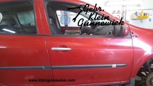 Used Front door 4-door, right Renault Clio Price € 50,00 Margin scheme offered by Gebr.Klein Gunnewiek Ho.BV