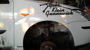 Gebrauchte Kotflügel rechts vorne Ford Focus Preis € 40,00 Margenregelung angeboten von Gebr.Klein Gunnewiek Ho.BV