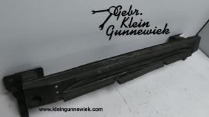 Used Rear bumper frame Renault Clio Price € 50,00 Margin scheme offered by Gebr.Klein Gunnewiek Ho.BV