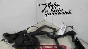 Gebrauchte Cabriodach Scharnier Audi A5 Preis € 160,00 Margenregelung angeboten von Gebr.Klein Gunnewiek Ho.BV
