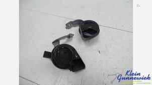 Begagnade Signalhorn Audi TT Pris € 30,00 Marginaltabell erbjuds av Klein Gunnewiek Autodemontage & Motorentechniek