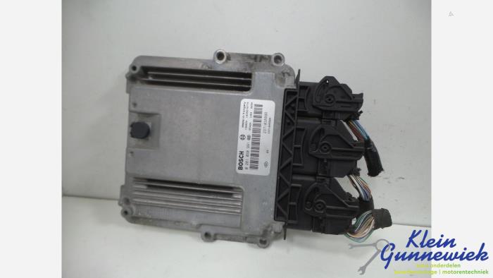 Used Injection computer Opel Vivaro Price € 317,00 Margin scheme offered by Klein Gunnewiek Autodemontage & Motorentechniek