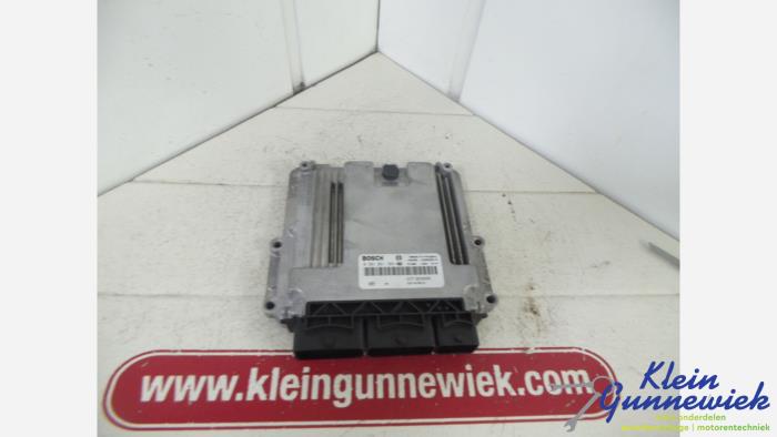 Used Injection computer Renault Trafic Price € 317,00 Margin scheme offered by Klein Gunnewiek Autodemontage & Motorentechniek