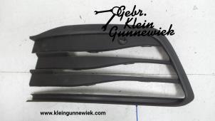 Used Bumper grille Volkswagen Golf Price € 20,00 Margin scheme offered by Gebr.Klein Gunnewiek Ho.BV