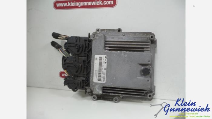 Used Injection computer Renault Trafic Price € 175,00 Margin scheme offered by Klein Gunnewiek Autodemontage & Motorentechniek