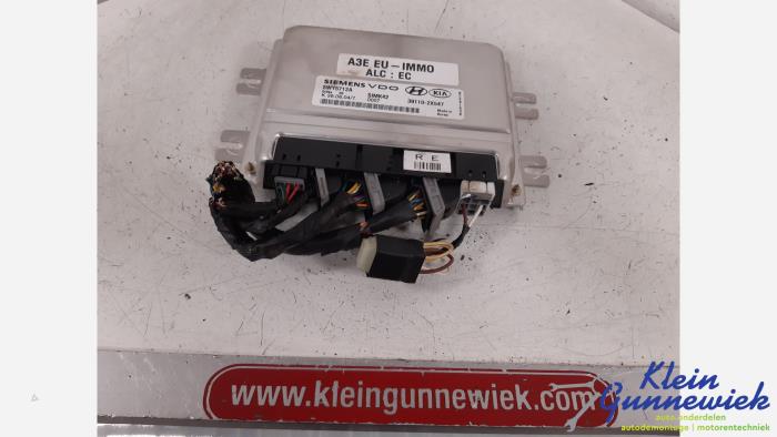 Used Injection computer Kia Rio Price € 60,00 Margin scheme offered by Klein Gunnewiek Autodemontage & Motorentechniek