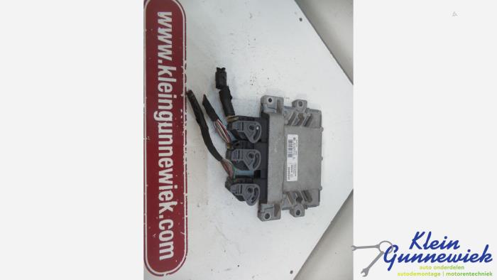 Used Injection computer Renault Twingo Price € 49,00 Margin scheme offered by Klein Gunnewiek Autodemontage & Motorentechniek