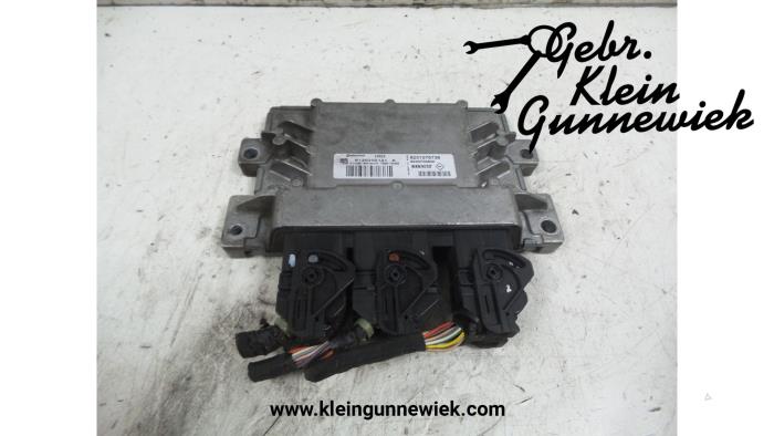 Injection computer from a Renault Twingo 2013