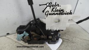 Gebrauchte Türschlossmechanik 4-türig links vorne Seat Altea Preis € 40,00 Margenregelung angeboten von Gebr.Klein Gunnewiek Ho.BV