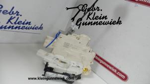 Usados Mecanismo de cerradura de puerta de 2 puertas izquierda Porsche 911 Precio de solicitud ofrecido por Gebr.Klein Gunnewiek Ho.BV