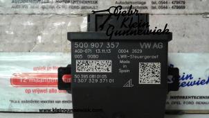 Używane Sterownik oswietlenia Volkswagen Golf Sportsvan Cena € 35,00 Procedura marży oferowane przez Gebr.Klein Gunnewiek Ho.BV