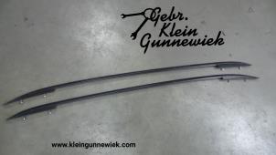 Używane Reling dachowy lewy Volkswagen Golf Cena € 100,00 Procedura marży oferowane przez Gebr.Klein Gunnewiek Ho.BV