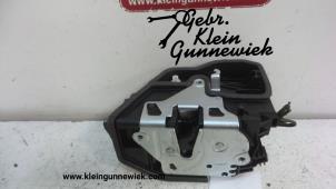 Used Rear door lock mechanism 4-door, left BMW 3-Serie Price € 50,00 Margin scheme offered by Gebr.Klein Gunnewiek Ho.BV