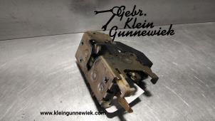 Used Door lock mechanism 2-door, right Volkswagen LT Price € 35,00 Margin scheme offered by Gebr.Klein Gunnewiek Ho.BV