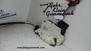 Used Door lock mechanism 4-door, front left Audi A8 Price € 70,00 Margin scheme offered by Gebr.Klein Gunnewiek Ho.BV