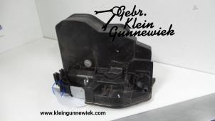 Used Rear door lock mechanism 4-door, left BMW 3-Serie Price € 50,00 Margin scheme offered by Gebr.Klein Gunnewiek Ho.BV