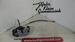 Usagé Serrure arrière gauche Opel Insignia Prix € 35,00 Règlement à la marge proposé par Gebr.Klein Gunnewiek Ho.BV