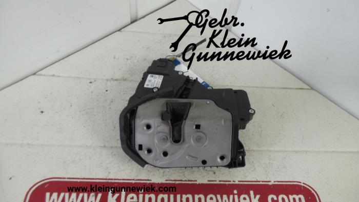 Türschlossmechanik 4-türig links hinten van een Volkswagen Sharan 2015