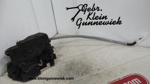Gebrauchte Türschlossmechanik 4-türig rechts hinten BMW 3-Serie Preis € 50,00 Margenregelung angeboten von Gebr.Klein Gunnewiek Ho.BV