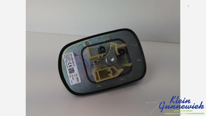 Antena GPS z Audi E-Tron 2020